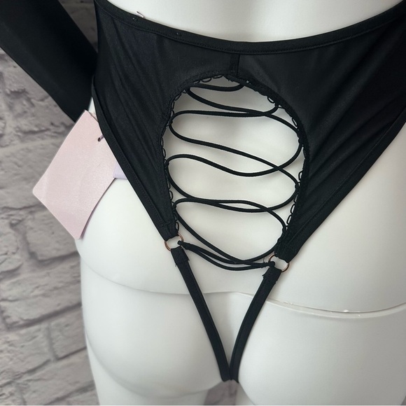 Savage x  fenty sexy black bodysuit - Picture 10 of 10